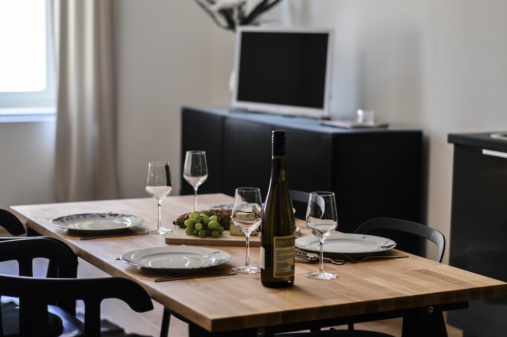 Baross Boutique Apartman 杰尔 客房 照片