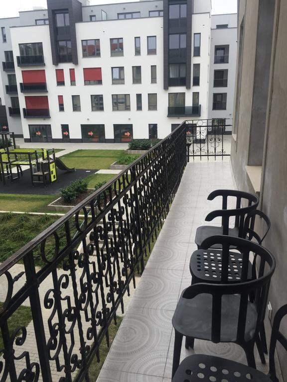 Baross Boutique Apartman 杰尔 外观 照片